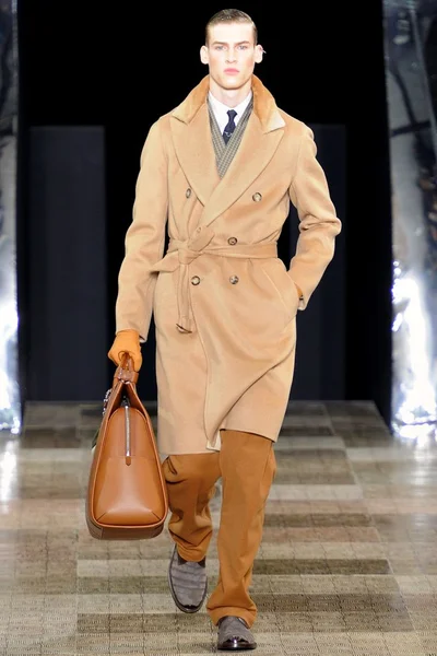 Look 1